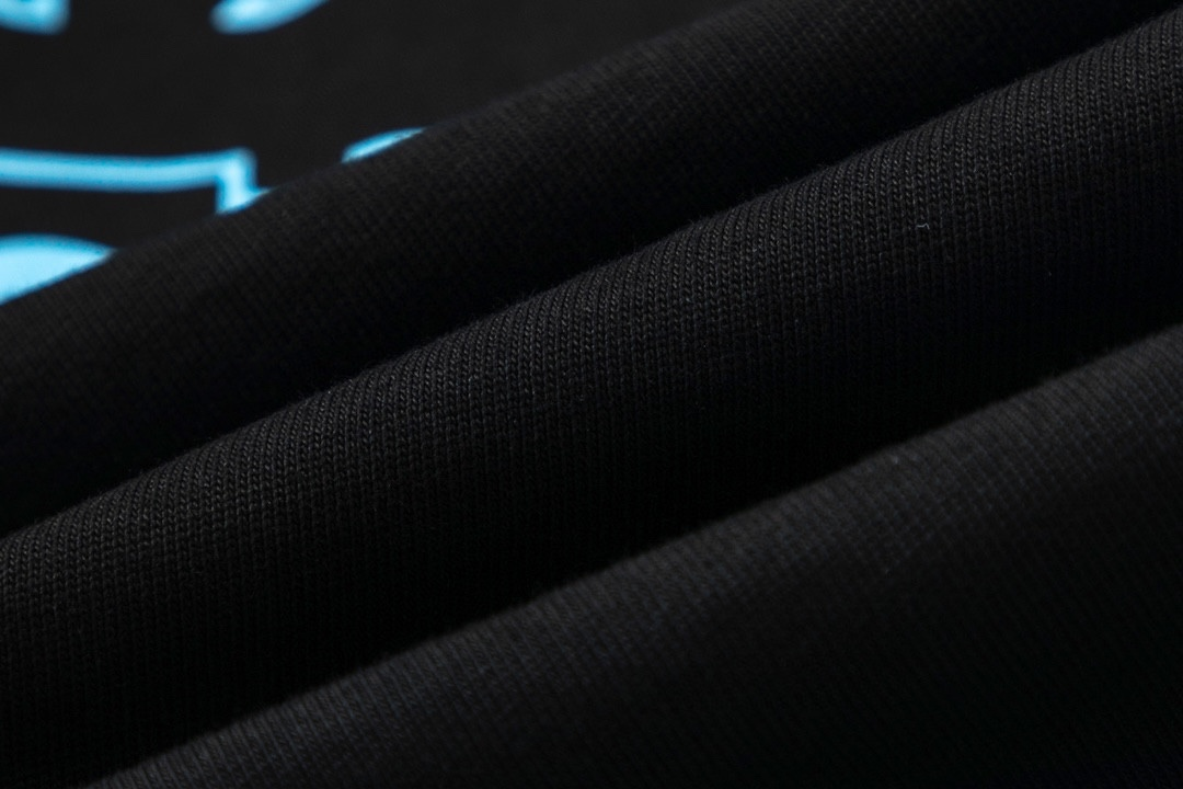 【CHROME HEARTS 公式旗艦店】クロムハーツ  丸首の衛衣  スウェットご好評に付き再入荷！241217