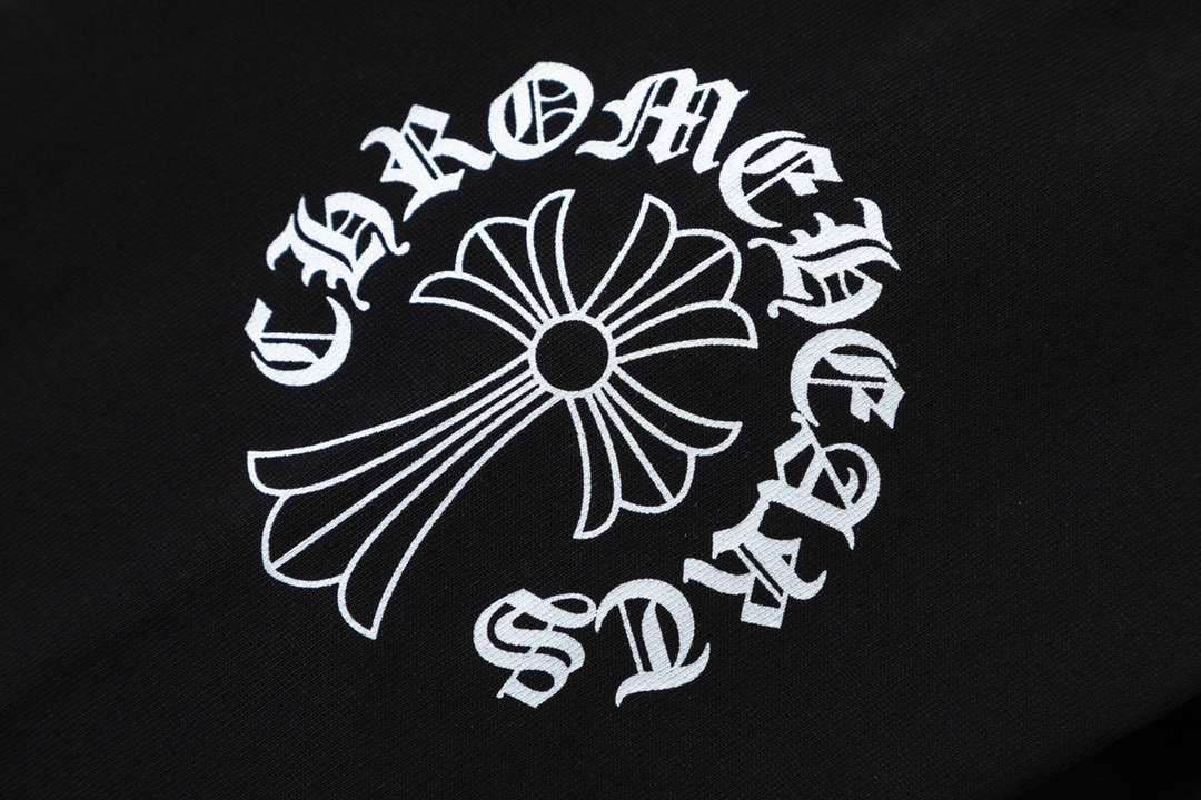 【CHROME HEARTS 公式旗艦店】クロムハーツ  丸首の衛衣  スウェットご好評に付き再入荷！241217