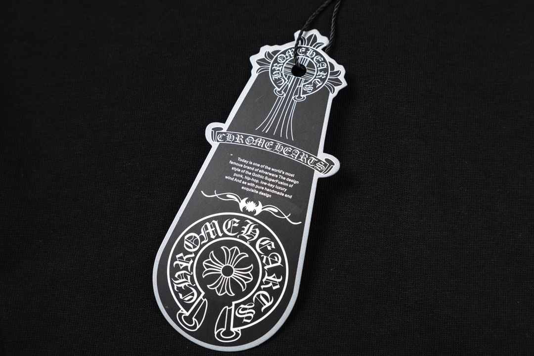 【CHROME HEARTS 公式旗艦店】クロムハーツ  丸首の衛衣  スウェットご好評に付き再入荷！241217