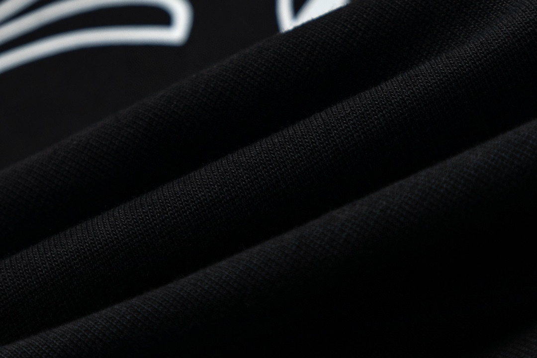 【CHROME HEARTS 公式旗艦店】クロムハーツ  丸首の衛衣  スウェットご好評に付き再入荷！241217