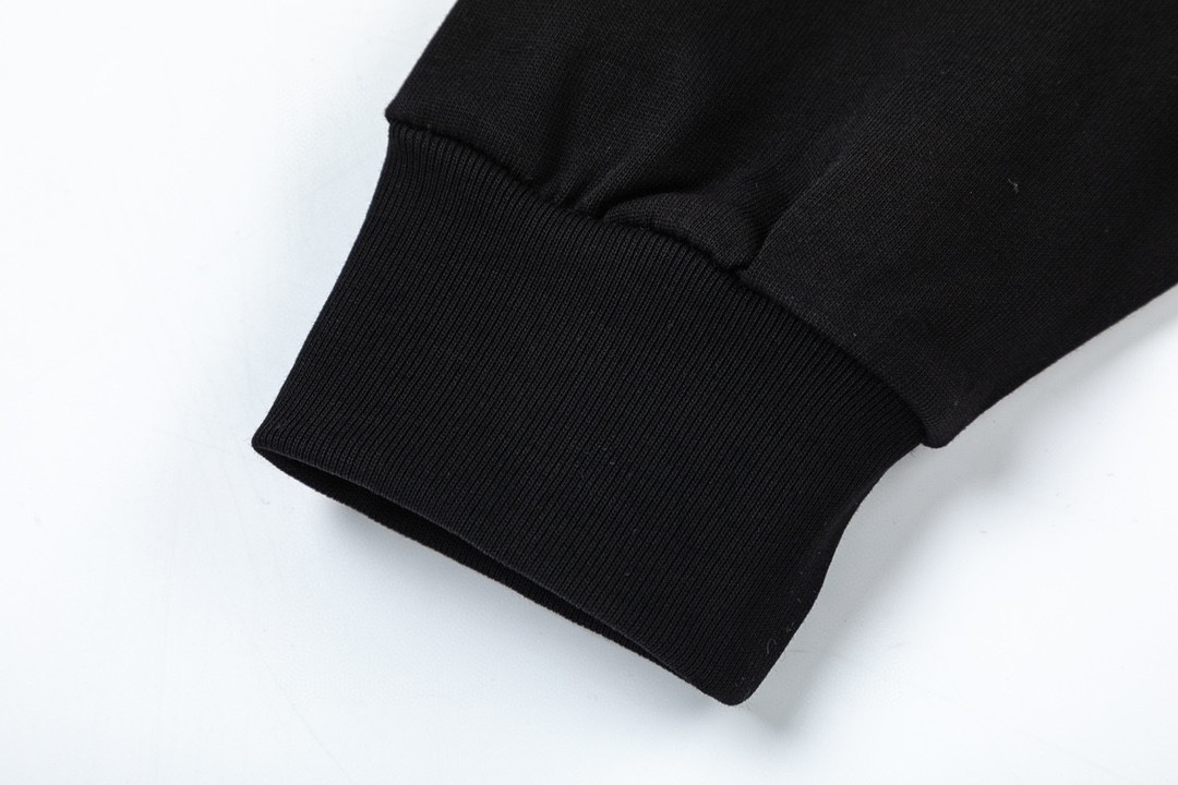 【CHROME HEARTS 公式旗艦店】クロムハーツ  丸首の衛衣  スウェットご好評に付き再入荷！241217