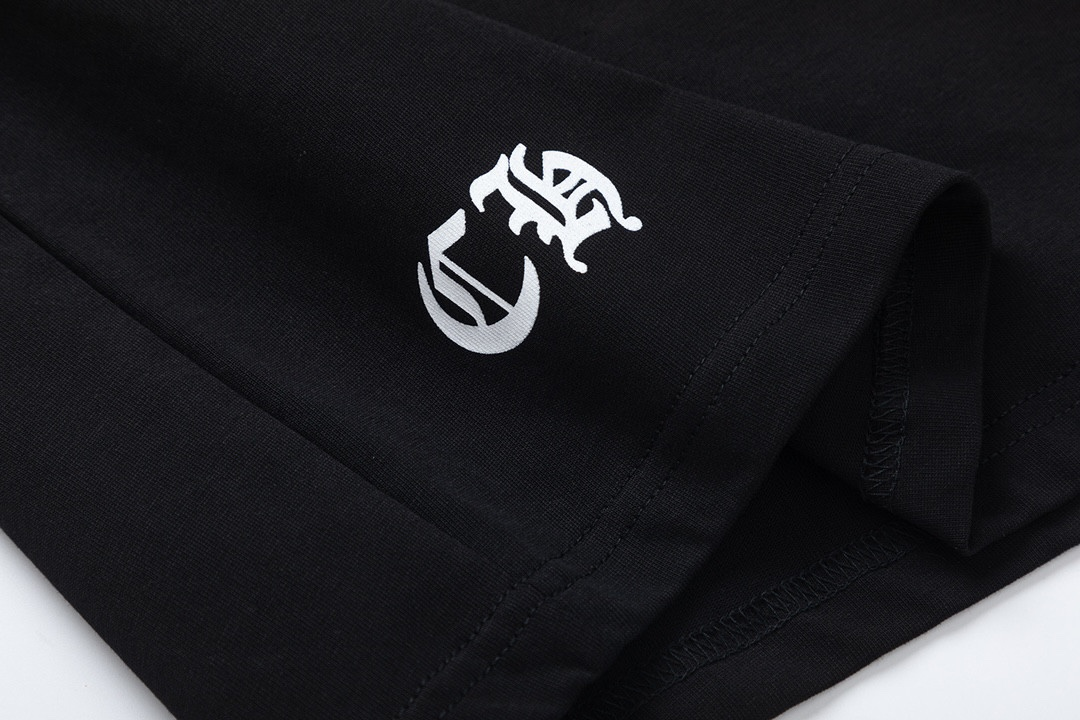 【CHROME HEARTS 公式旗艦店】クロムハーツ  丸首の衛衣  スウェットご好評に付き再入荷！241217