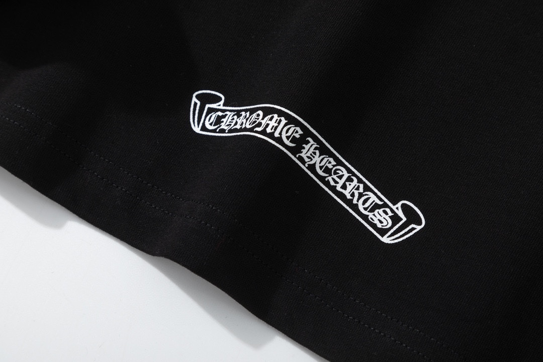 【CHROME HEARTS 公式旗艦店】クロムハーツ  丸首の衛衣  スウェットご好評に付き再入荷！241217