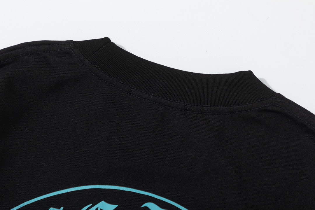 【CHROME HEARTS 公式旗艦店】クロムハーツ  丸首の衛衣  スウェットご好評に付き再入荷！241217