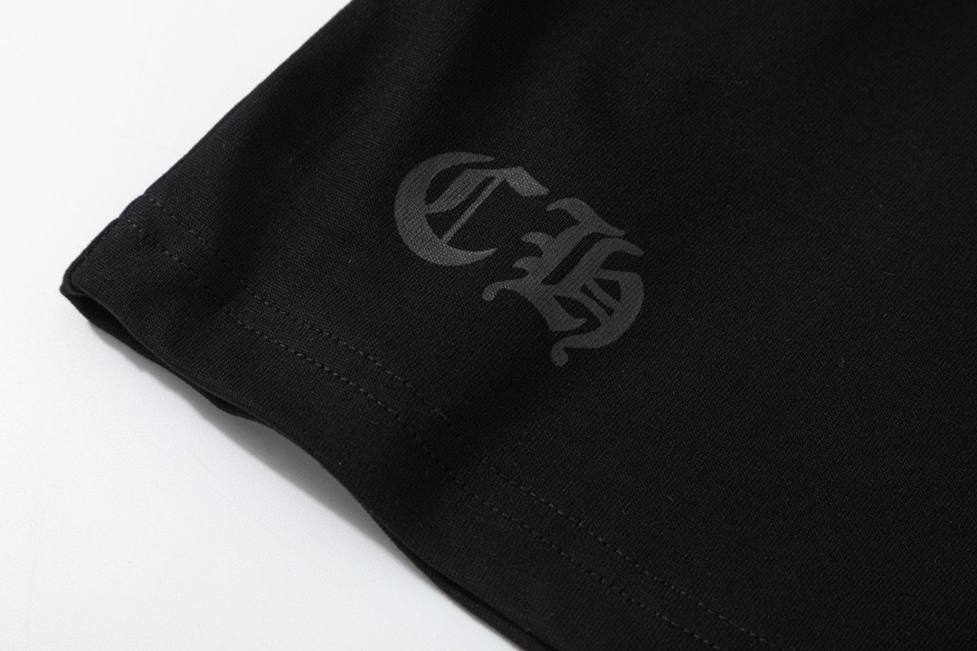 【CHROME HEARTS 公式旗艦店】クロムハーツ  丸首の衛衣  スウェットご好評に付き再入荷！241217