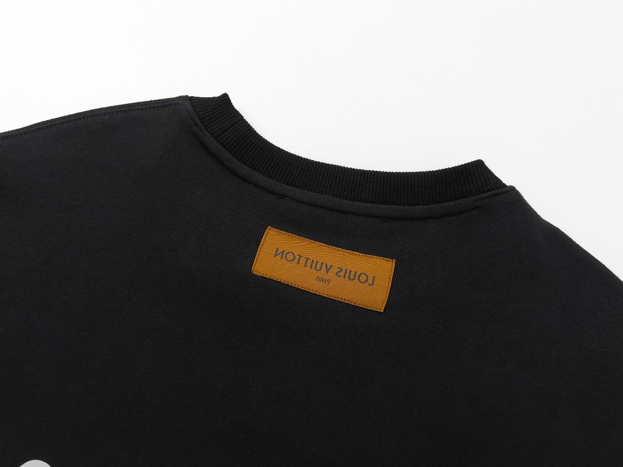 LV【LOUIS VUITTON  公式旗艦店】ルイヴィトン 丸首の衛衣 スウェット ご好評に付き再入荷！241217