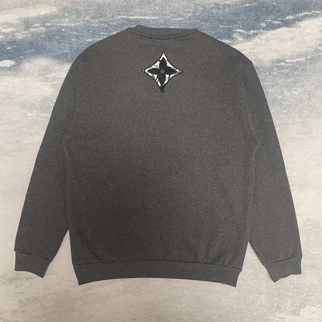 LV【LOUIS VUITTON  公式旗艦店】ルイヴィトン 丸首の衛衣 スウェット ご好評に付き再入荷！241217