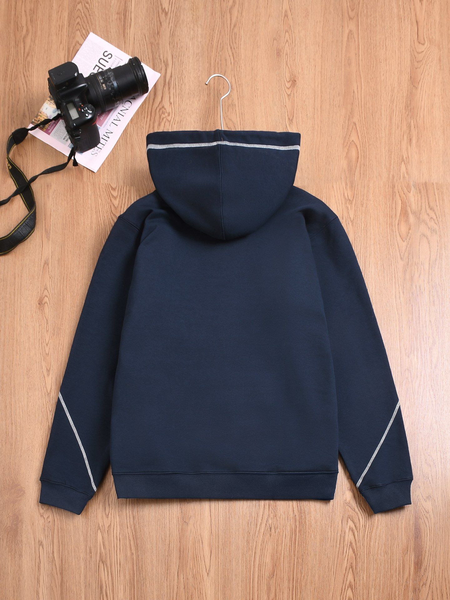 LV【LOUIS VUITTON  公式旗艦店】ルイヴィトン  パーカー  スウェット ご好評に付き再入荷！241217