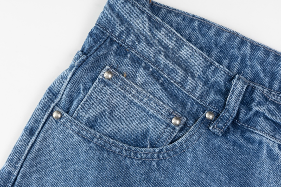 【LOUIS VUITTON   公式旗艦店】 ルイヴィトン  ジーパン  ご好評に付き再入荷！