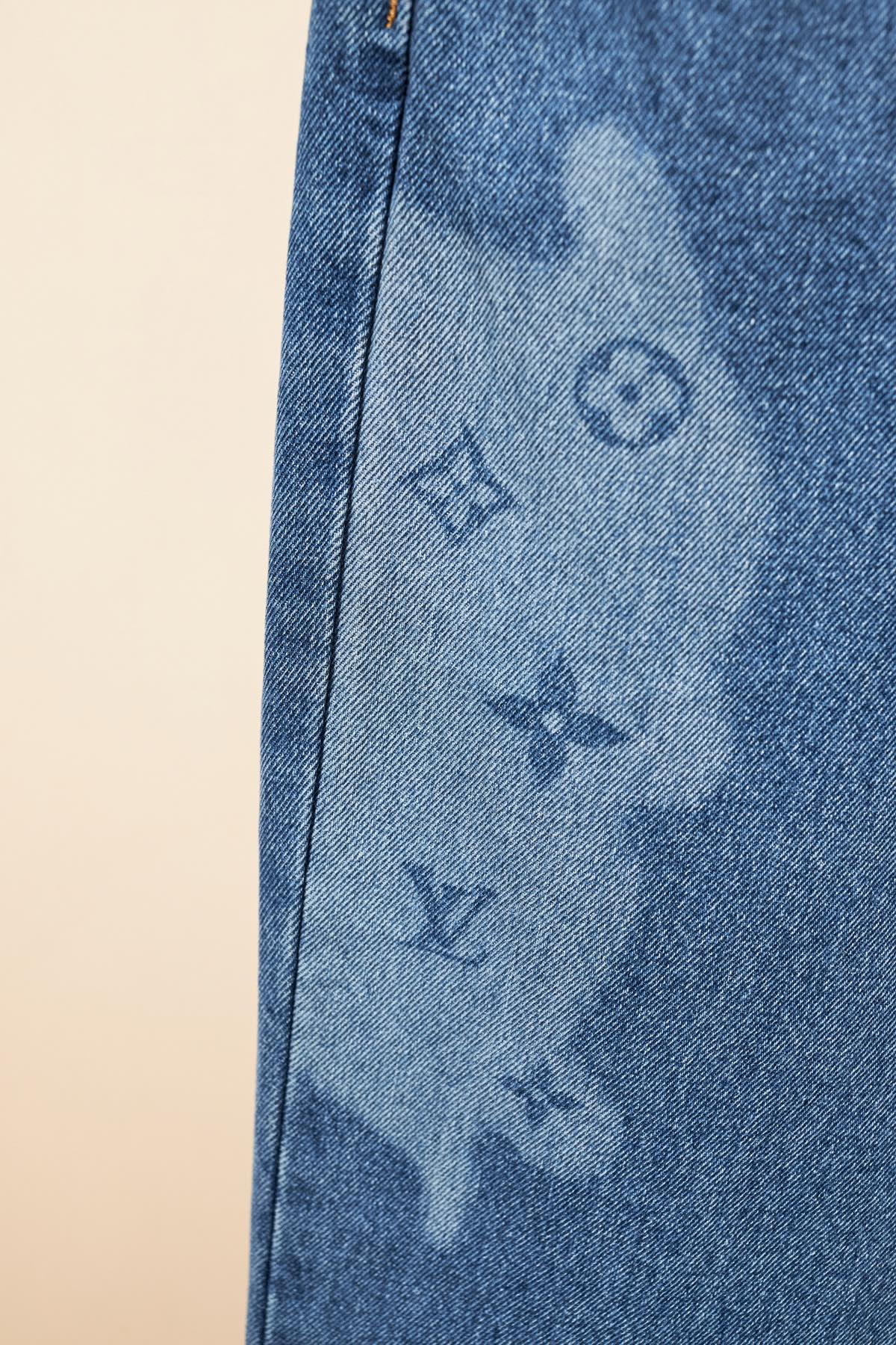 LV【LOUIS VUITTON   公式旗艦店】 ルイヴィトン  ジーパン  ご好評に付き再入荷！ 241218