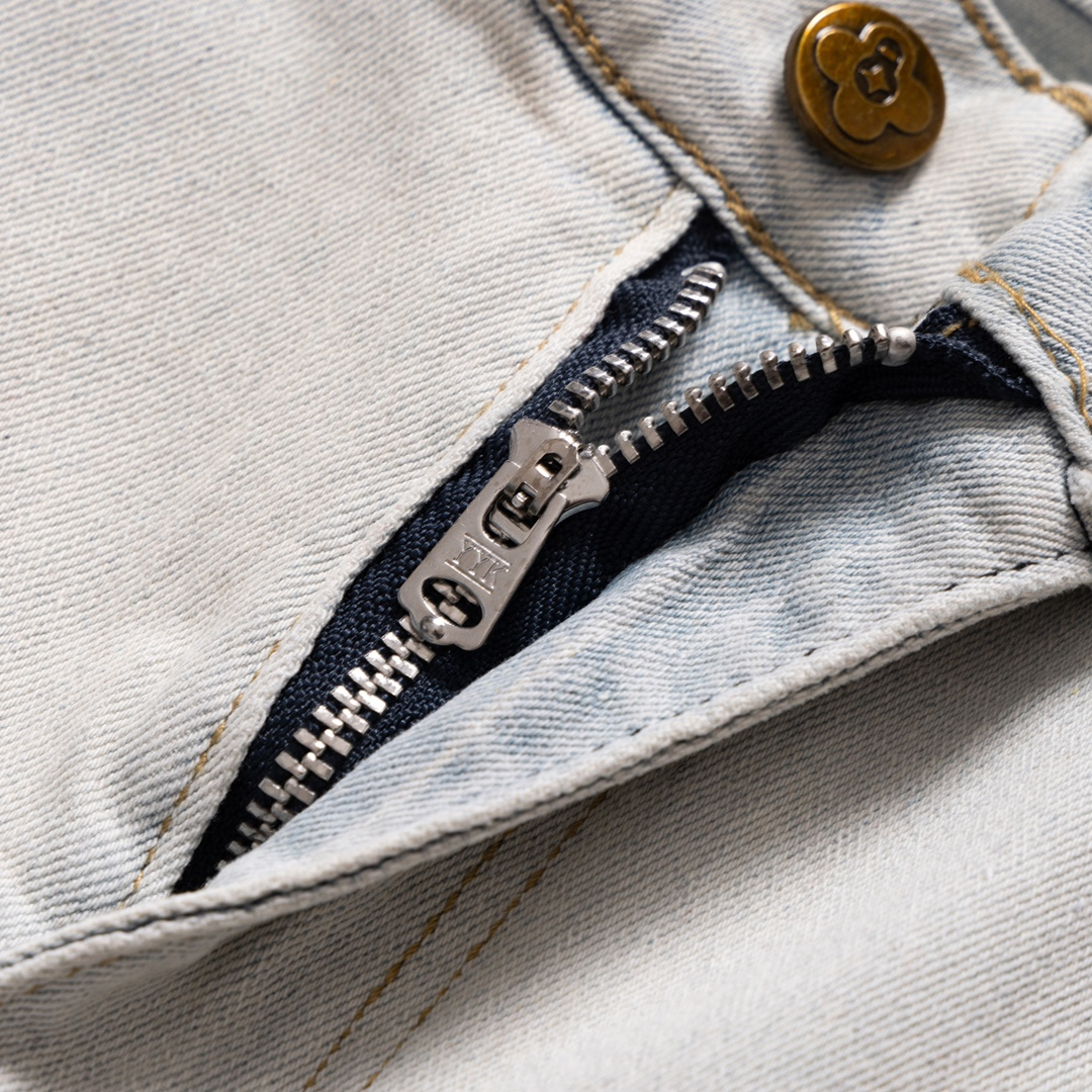 LV【LOUIS VUITTON   公式旗艦店】 ルイヴィトン  ジーパン  ご好評に付き再入荷！ 241218