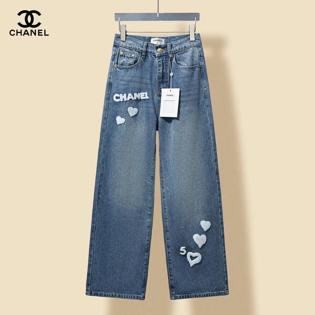 【CHANEL  公式旗艦店】シャネル    ジーパン  ご好評に付き再入荷！ 241218