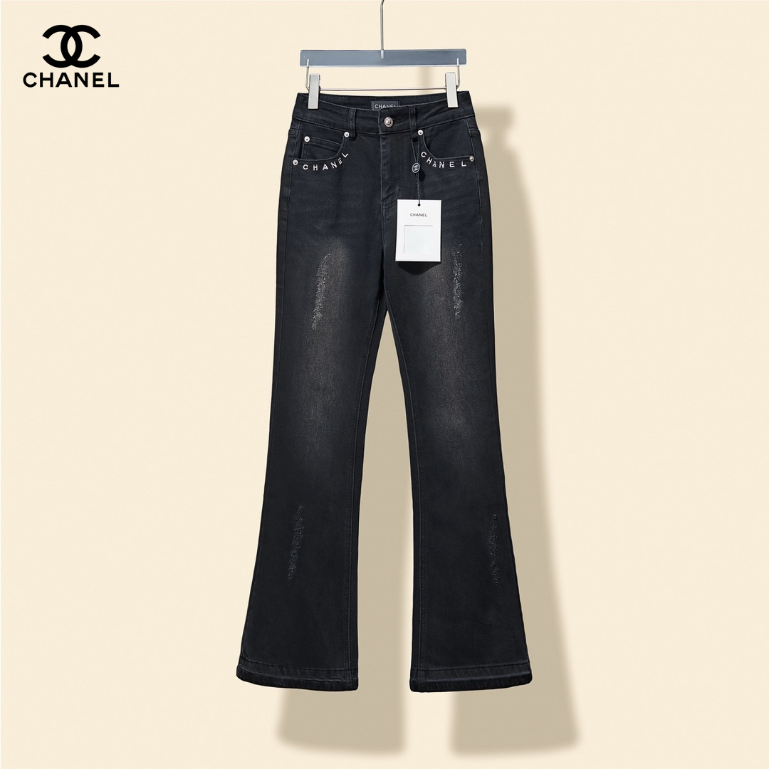 【CHANEL  公式旗艦店】シャネル    ジーパン  ご好評に付き再入荷！ 241218