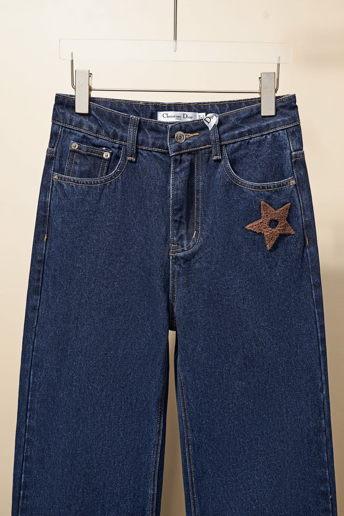 【CHANEL  公式旗艦店】シャネル  ジーパン  ご好評に付き再入荷！ 241218