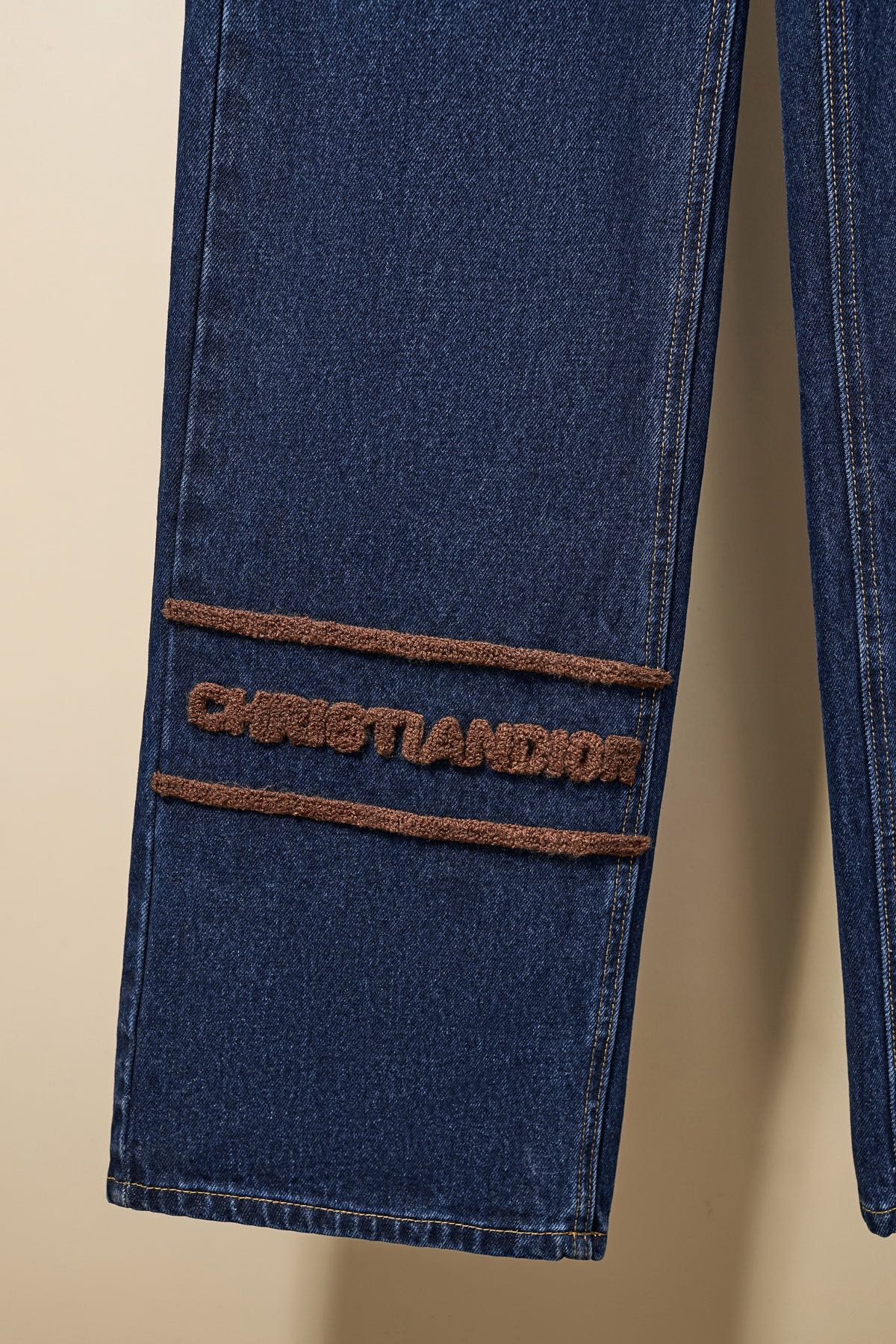 【CHANEL  公式旗艦店】シャネル  ジーパン  ご好評に付き再入荷！ 241218