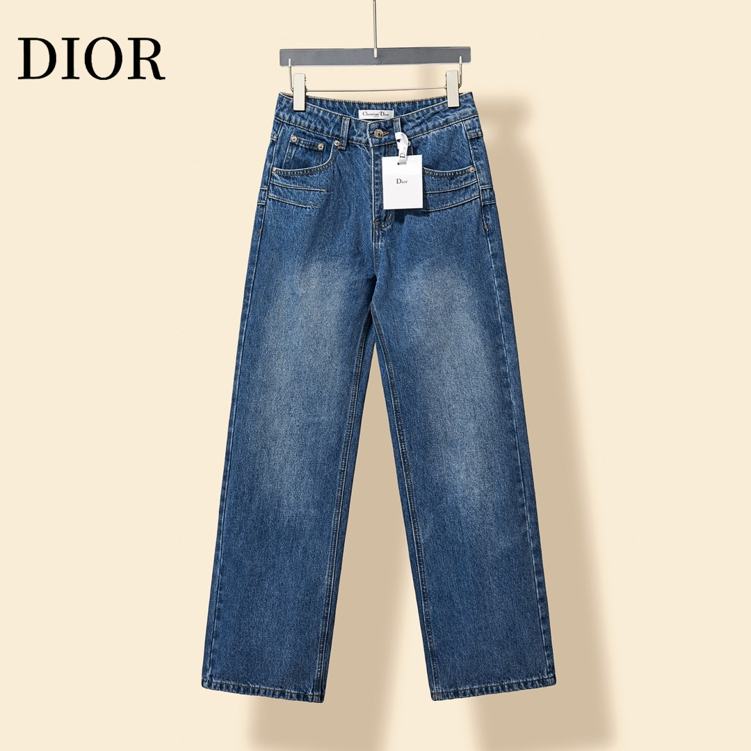 【DIOR 公式旗艦店】ディオール  ジーパン  ご好評に付き再入荷！ 241218
