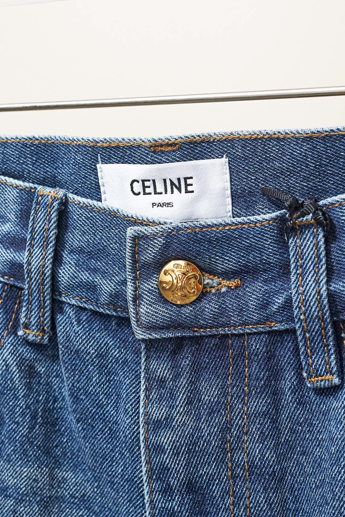 【CELINE  公式旗艦店】セリーヌ  ジーパン  ご好評に付き再入荷！ 241219