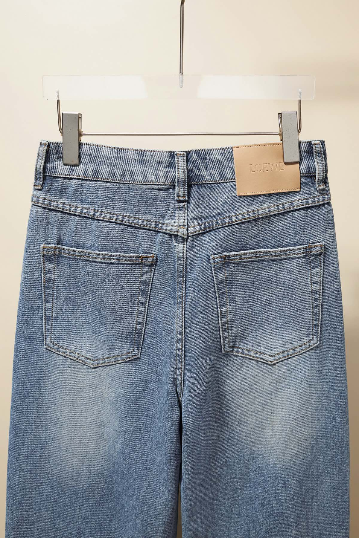 【BALENCIAGA   公式旗艦店】 バレンシアガ  ジーパン  ご好評に付き再入荷！ 241219