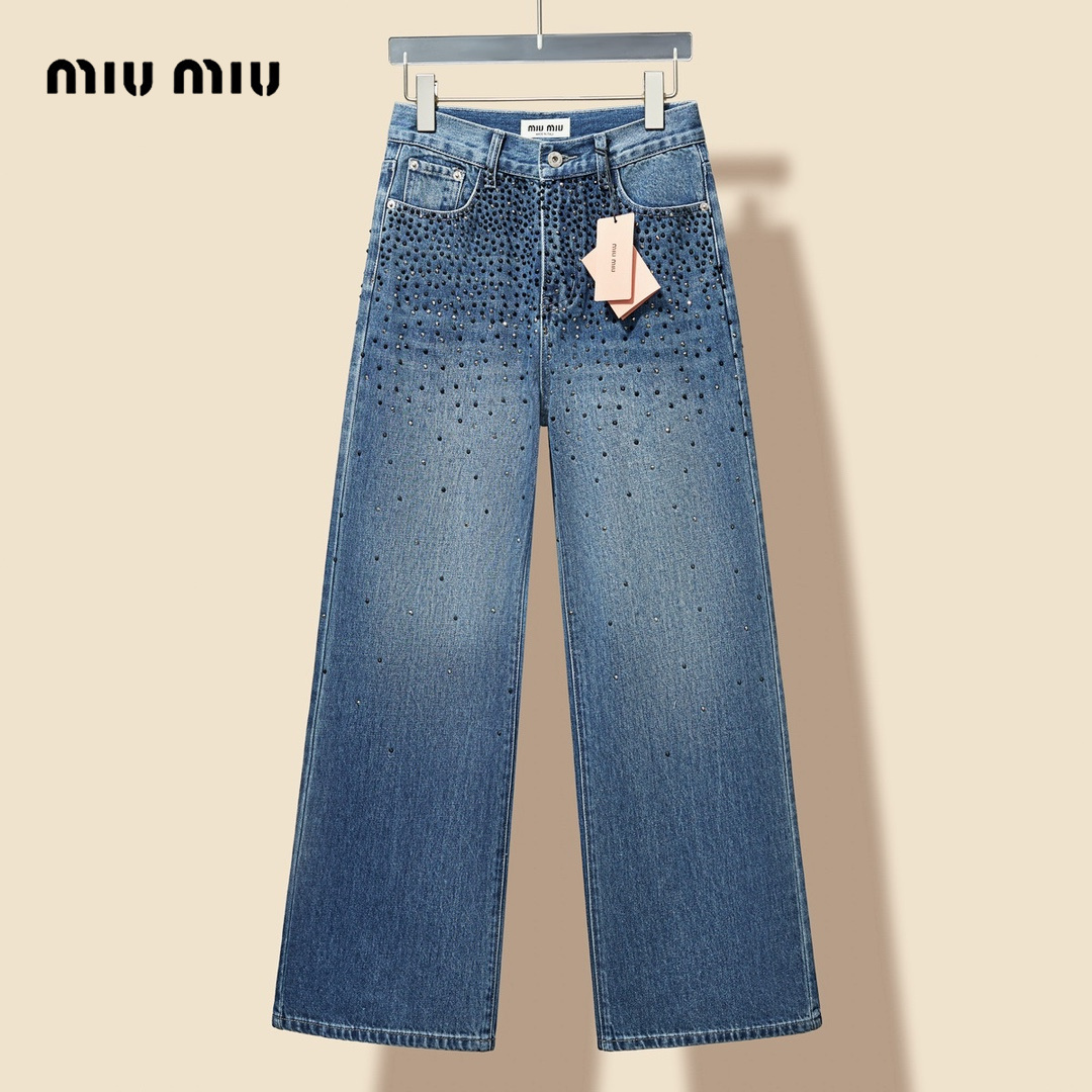 【Miumiu  公式旗艦店】ミュウミュウ  ジーパン  ご好評に付き再入荷！ 241218