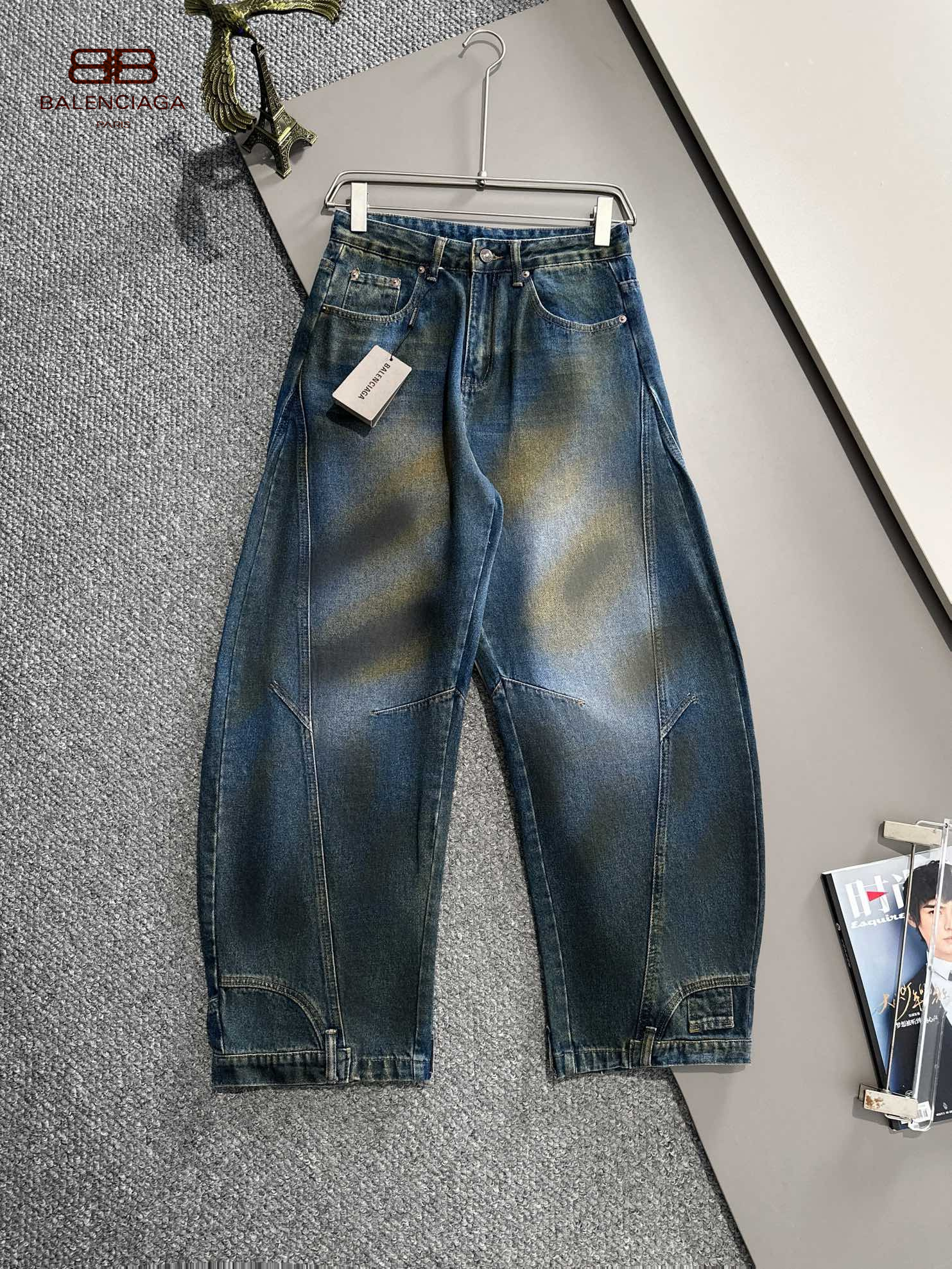 【BALENCIAGA  公式旗艦店】バレンシアガ   ジーパン  ご好評に付き再入荷！ 241219