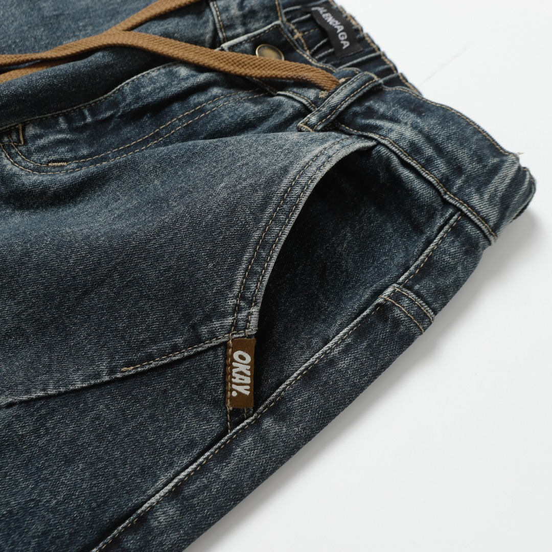 【Miumiu  公式旗艦店】ミュウミュウ  ジーパン  ご好評に付き再入荷！ 241219