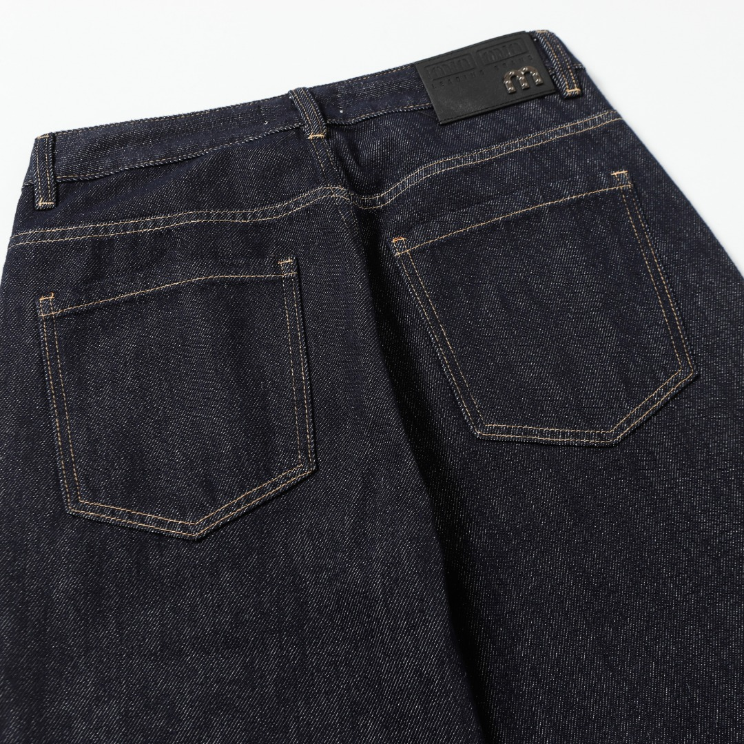 【Miumiu  公式旗艦店】ミュウミュウ  ジーパン  ご好評に付き再入荷！ 241218