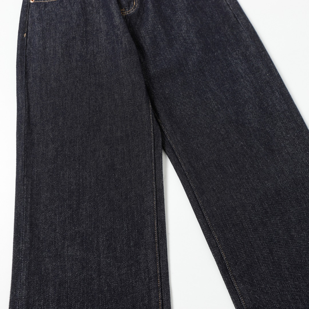 【Miumiu  公式旗艦店】ミュウミュウ  ジーパン  ご好評に付き再入荷！ 241218