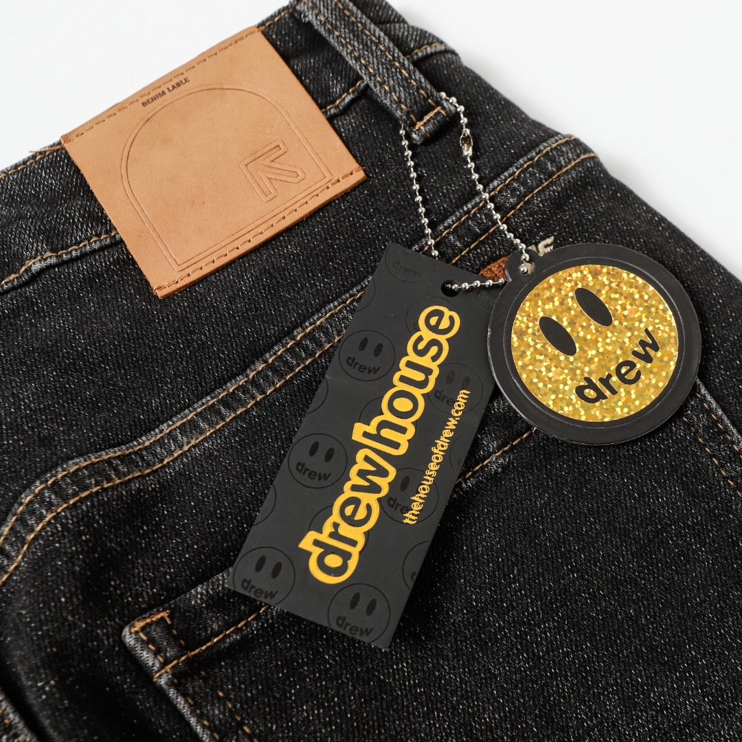 【Miumiu  公式旗艦店】ミュウミュウ  ジーパン  ご好評に付き再入荷！ 241218