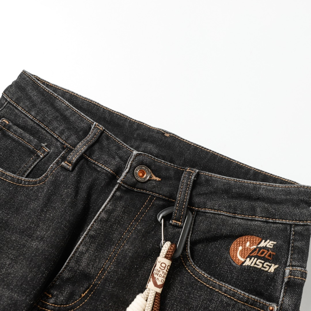 【Miumiu  公式旗艦店】ミュウミュウ  ジーパン  ご好評に付き再入荷！ 241218