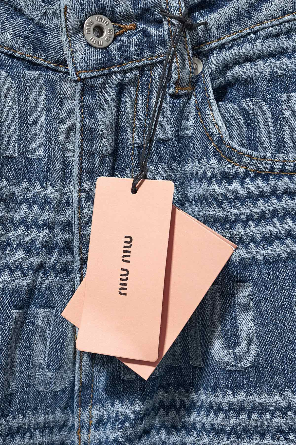 【Miumiu  公式旗艦店】ミュウミュウ  ジーパン  ご好評に付き再入荷！ 241218