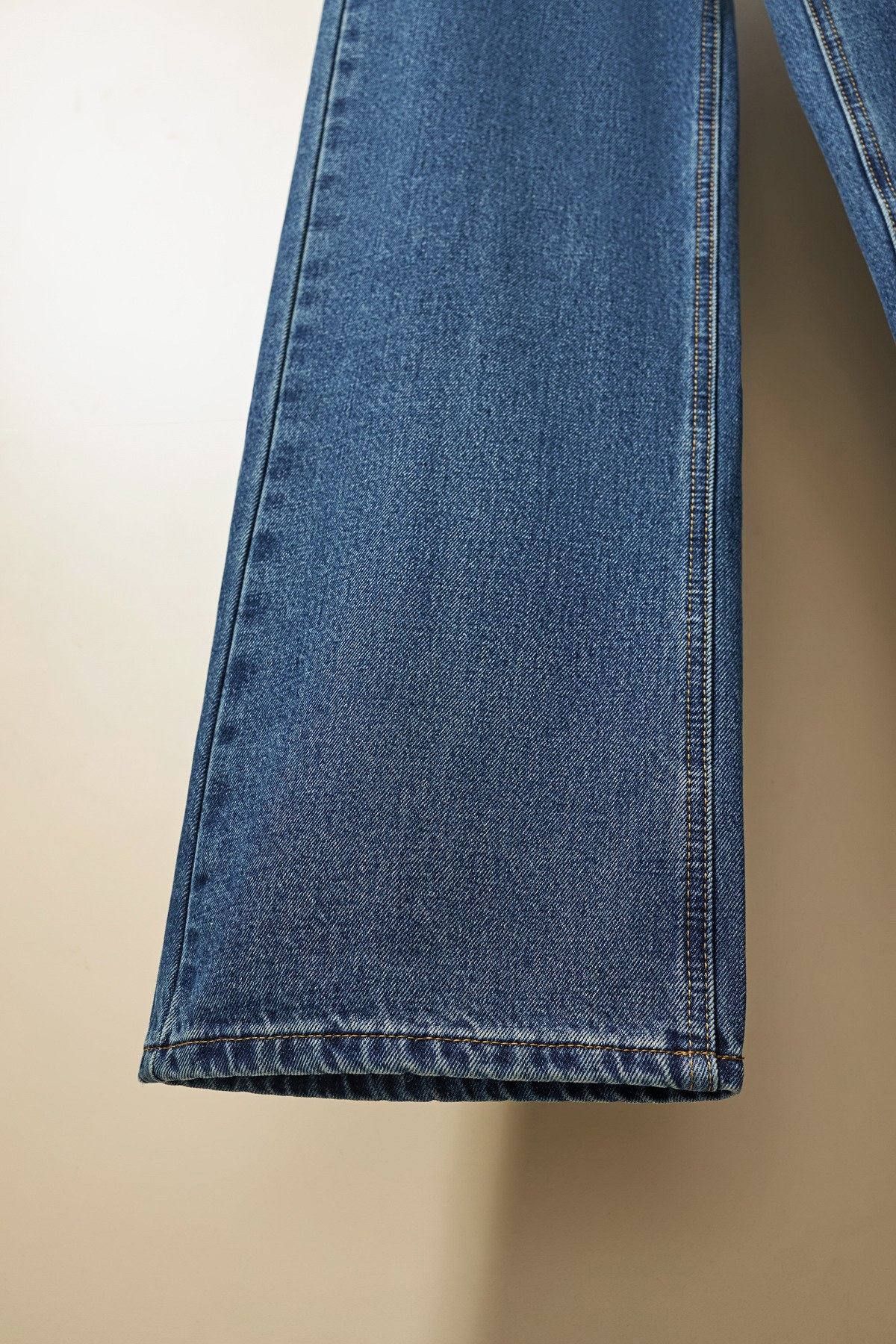 【LOEWE  公式旗艦店】 ロエベ  ジーパン  ご好評に付き再入荷！ 241219