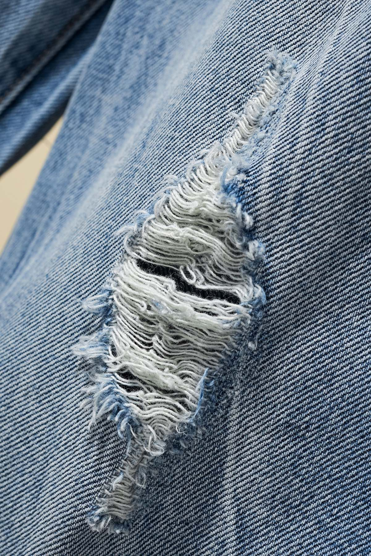 【BALENCIAGA   公式旗艦店】 バレンシアガ  ジーパン  ご好評に付き再入荷！ 241219