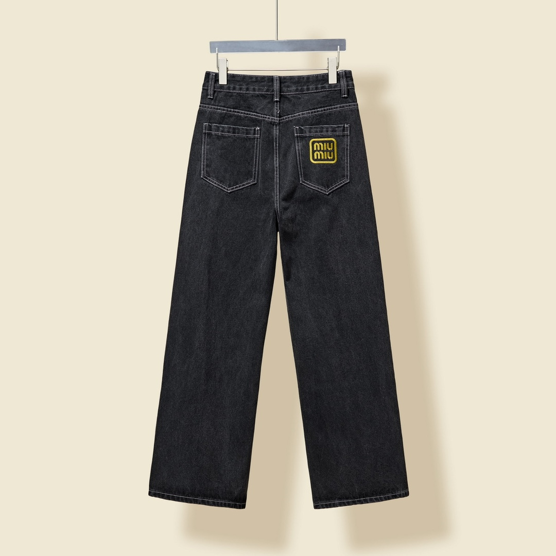 【Miumiu  公式旗艦店】ミュウミュウ  ジーパン  ご好評に付き再入荷！ 241218
