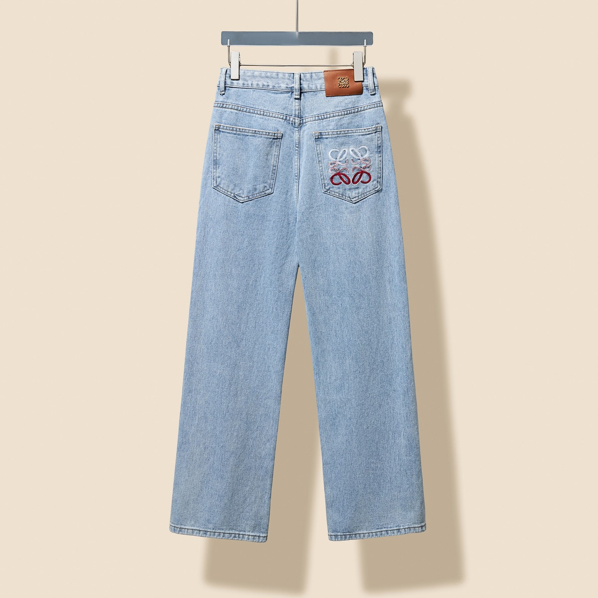 【LOEWE  公式旗艦店】 ロエベ  ジーパン  ご好評に付き再入荷！ 241219