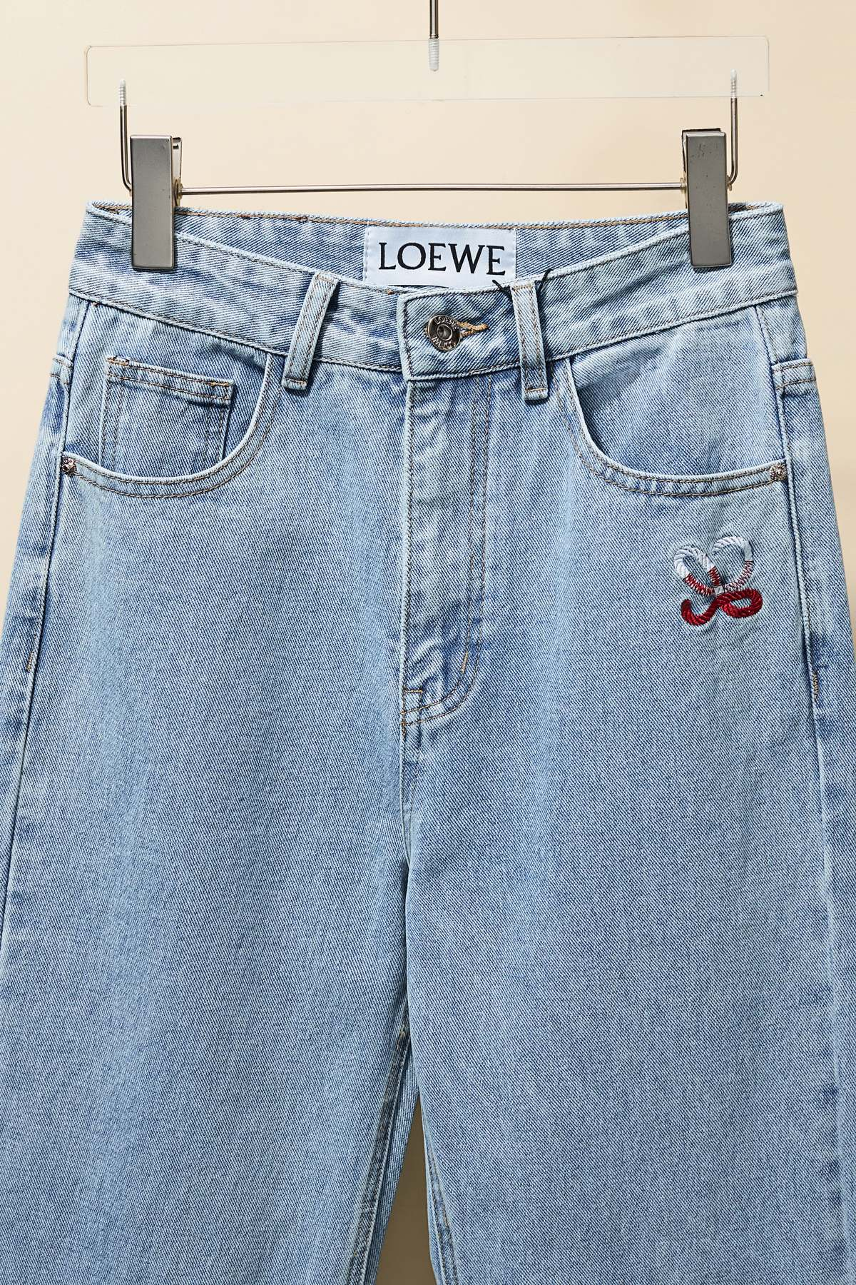 【LOEWE  公式旗艦店】 ロエベ  ジーパン  ご好評に付き再入荷！ 241219