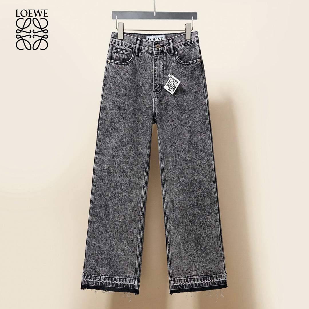 【LOEWE  公式旗艦店】 ロエベ  ジーパン  ご好評に付き再入荷！ 241219