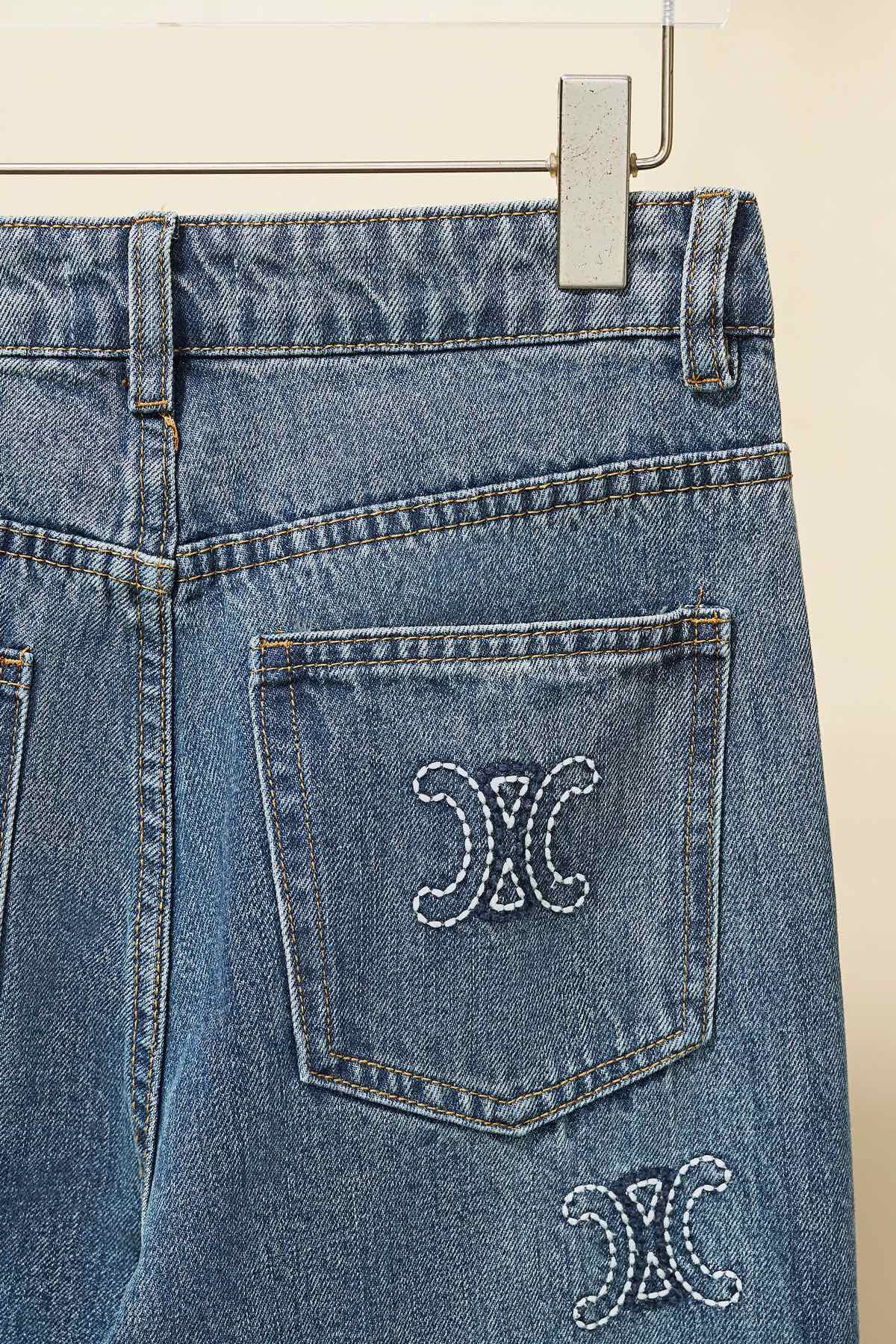 【CELINE  公式旗艦店】セリーヌ  ジーパン  ご好評に付き再入荷！ 241219