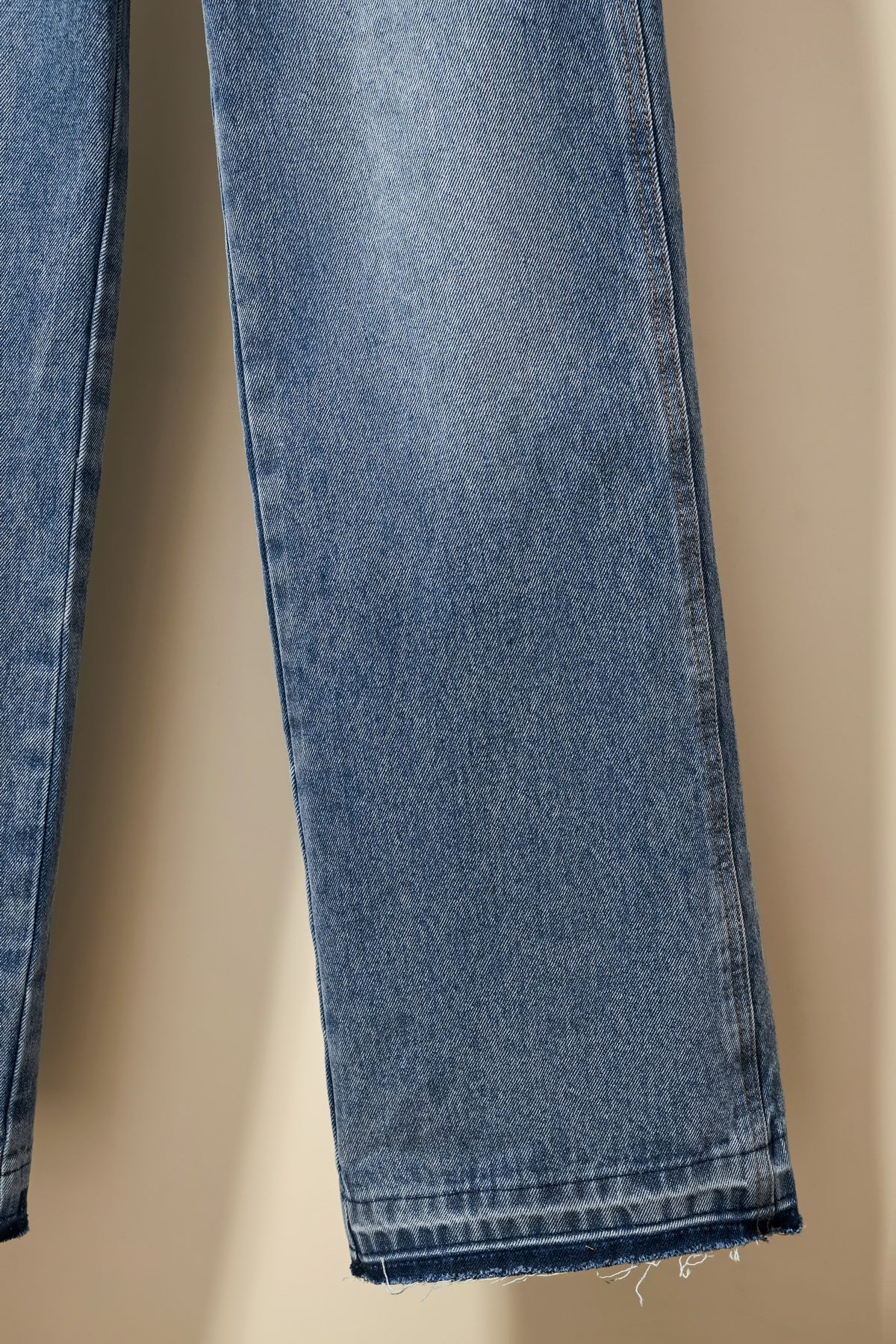 【CELINE  公式旗艦店】セリーヌ  ジーパン  ご好評に付き再入荷！ 241219