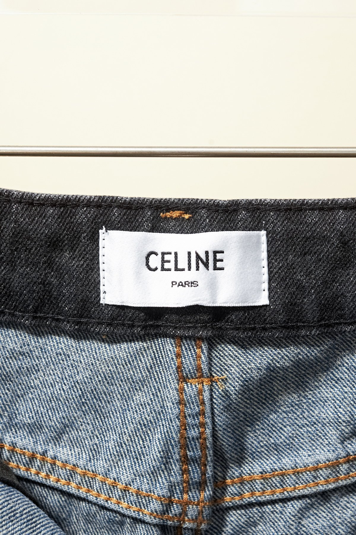 【CELINE  公式旗艦店】セリーヌ  ジーパン  ご好評に付き再入荷！ 241219