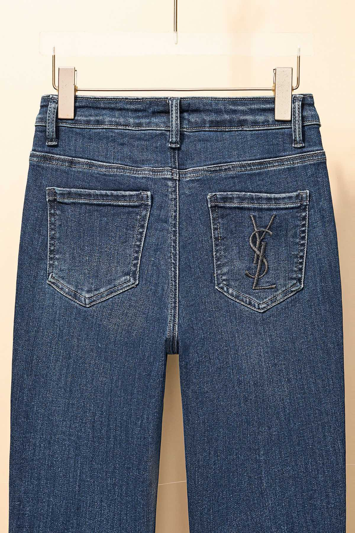 【YSL SAINT LAURENT  公式旗艦店】サンローラン ジーパン  ご好評に付き再入荷！ 241220