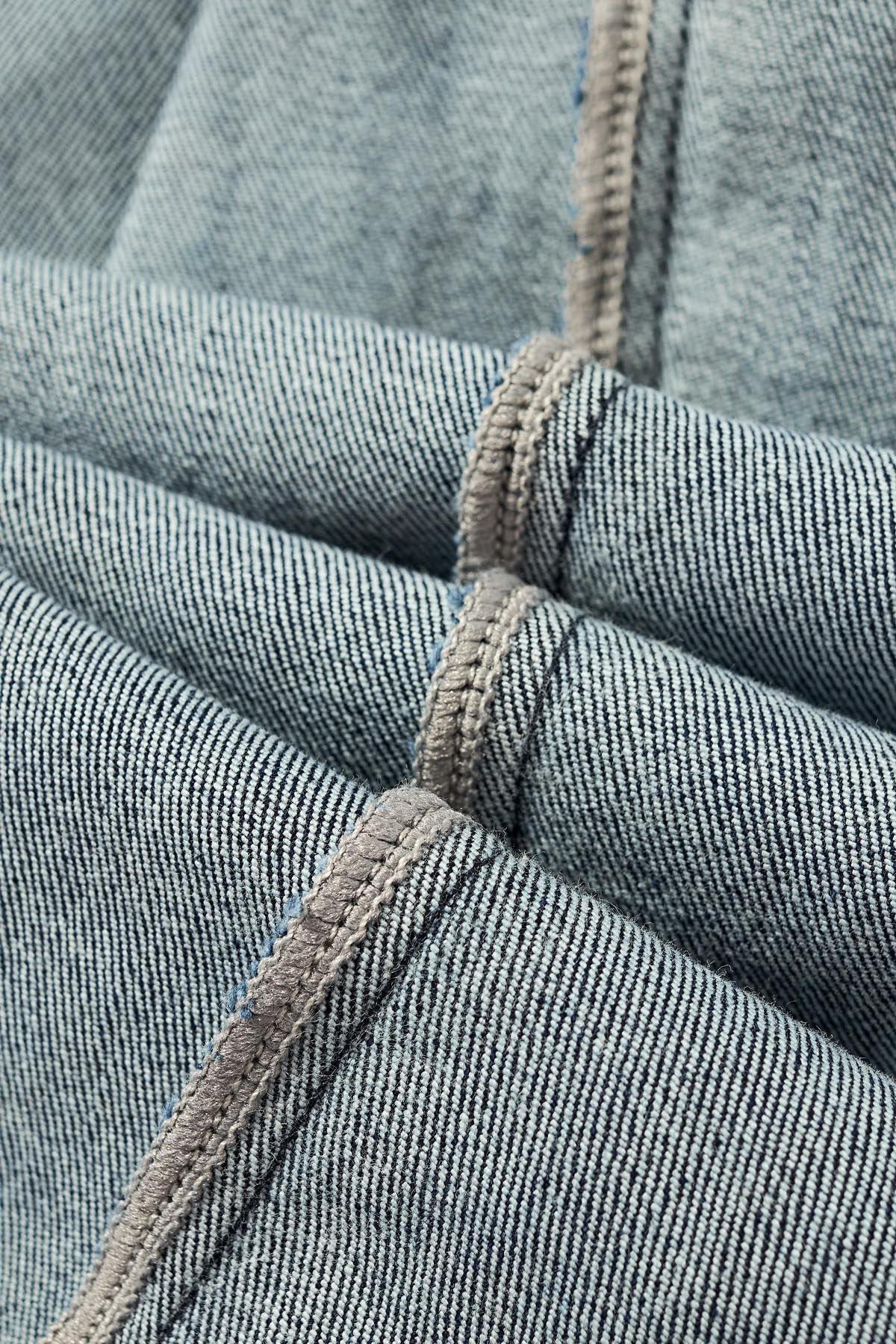 【YSL SAINT LAURENT  公式旗艦店】サンローラン ジーパン  ご好評に付き再入荷！ 241220