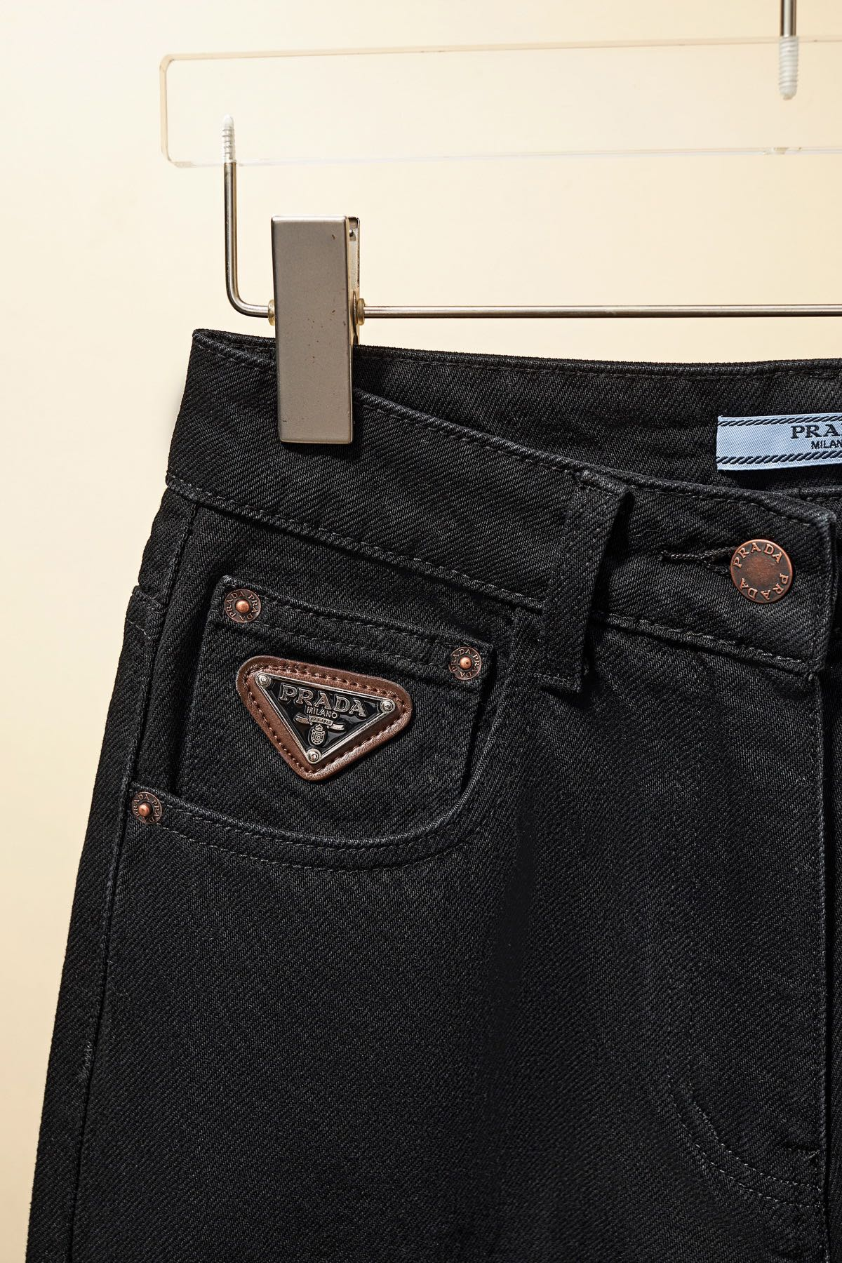 【YSL SAINT LAURENT  公式旗艦店】サンローラン ジーパン  ご好評に付き再入荷！ 241220