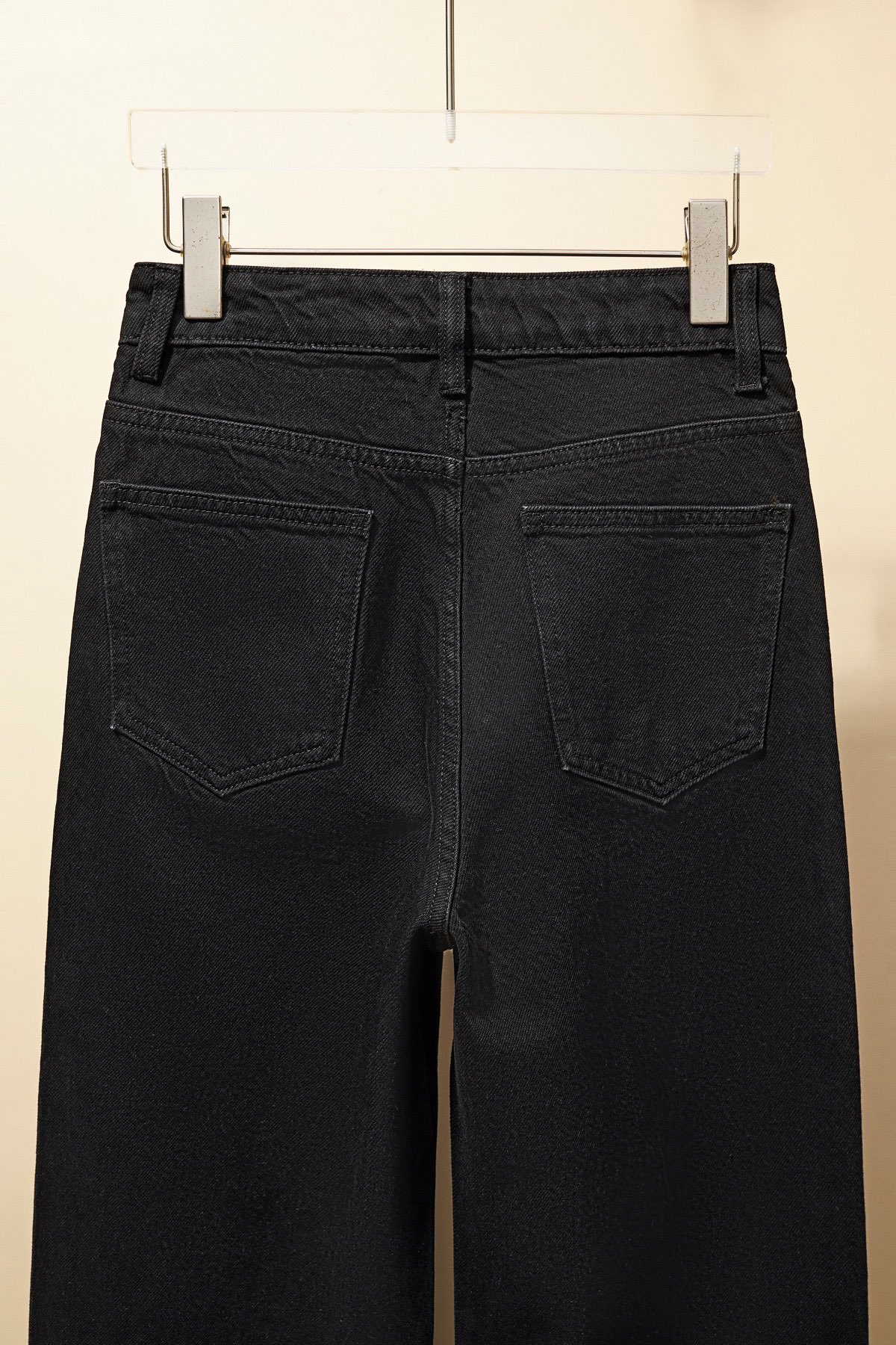 【YSL SAINT LAURENT  公式旗艦店】サンローラン ジーパン  ご好評に付き再入荷！ 241220