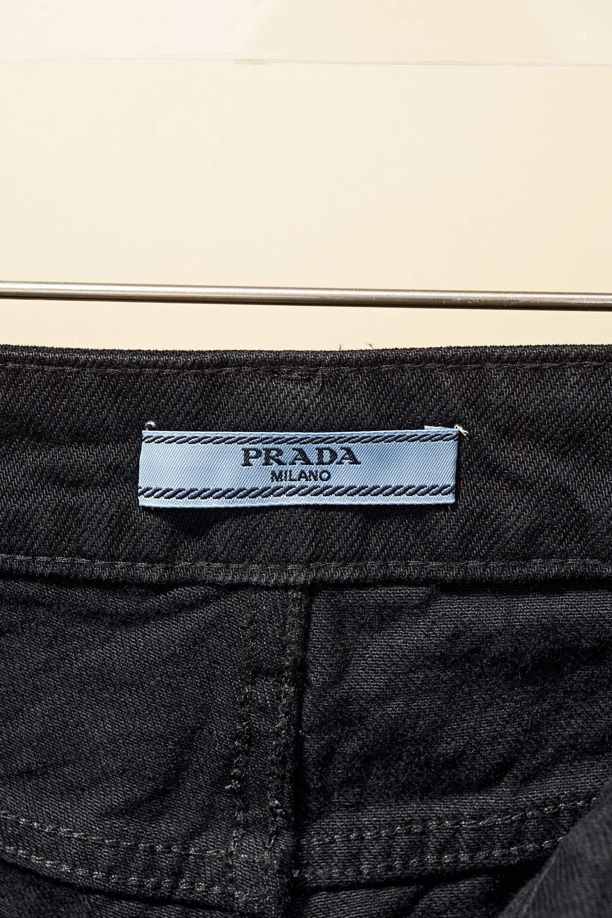 【YSL SAINT LAURENT  公式旗艦店】サンローラン ジーパン  ご好評に付き再入荷！ 241220