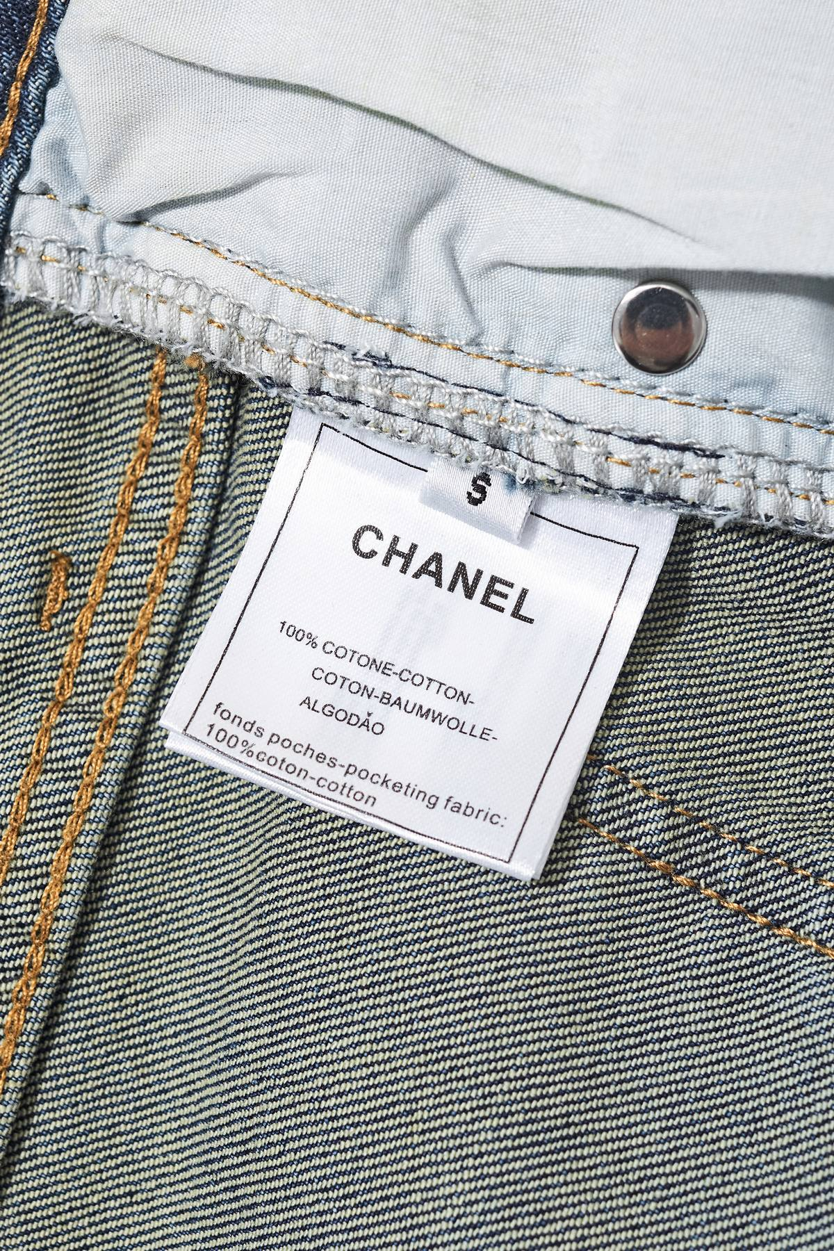 【CHANEL  公式旗艦店】シャネル    ジーパン  ご好評に付き再入荷！ 241220