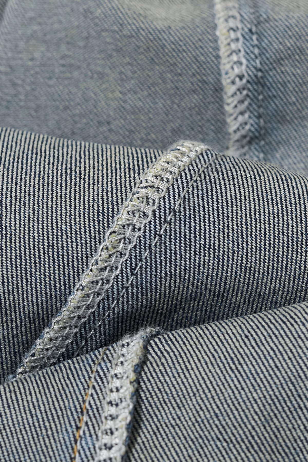 【CHANEL  公式旗艦店】シャネル    ジーパン  ご好評に付き再入荷！ 241220