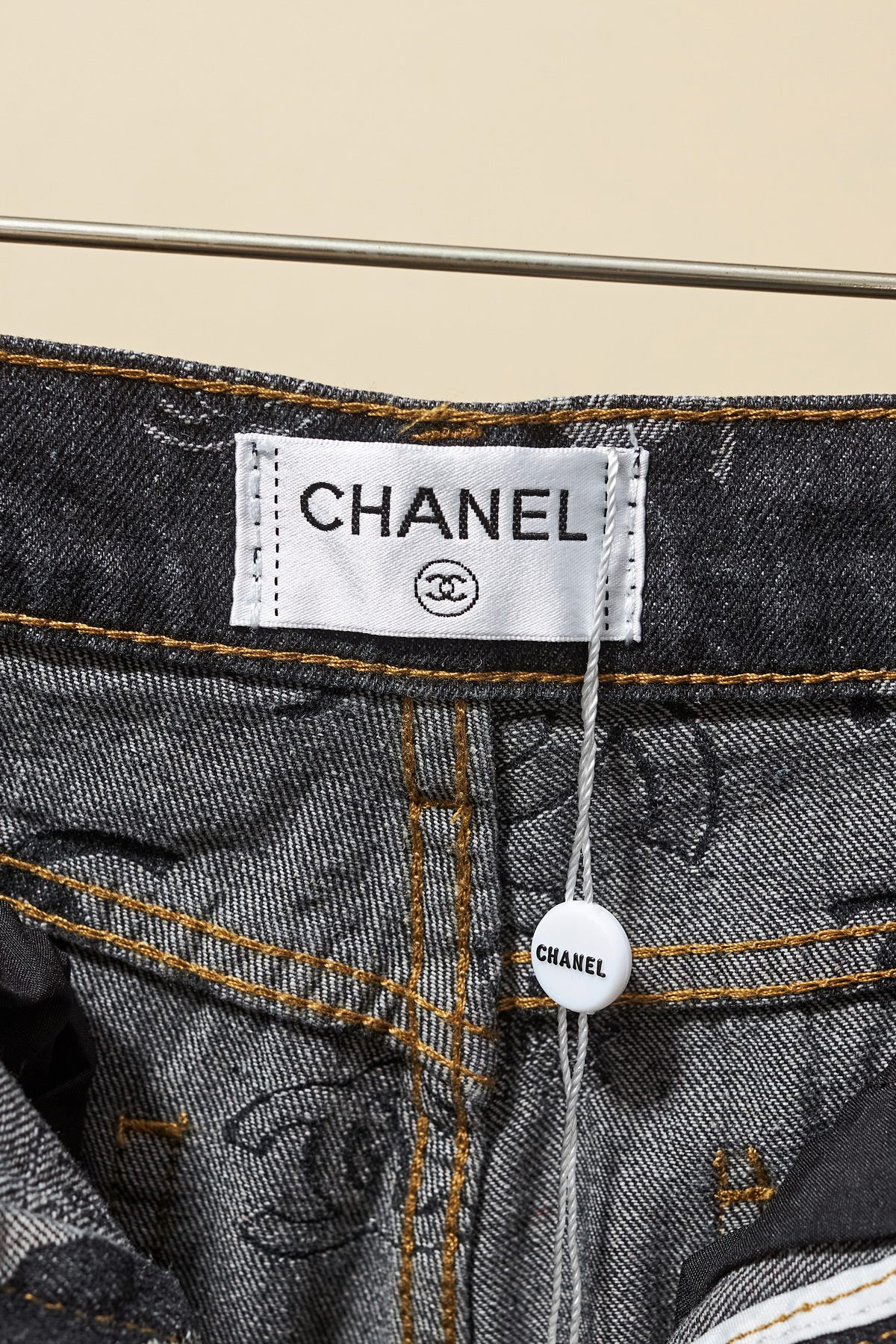 【CHANEL  公式旗艦店】シャネル    ジーパン  ご好評に付き再入荷！ 241220