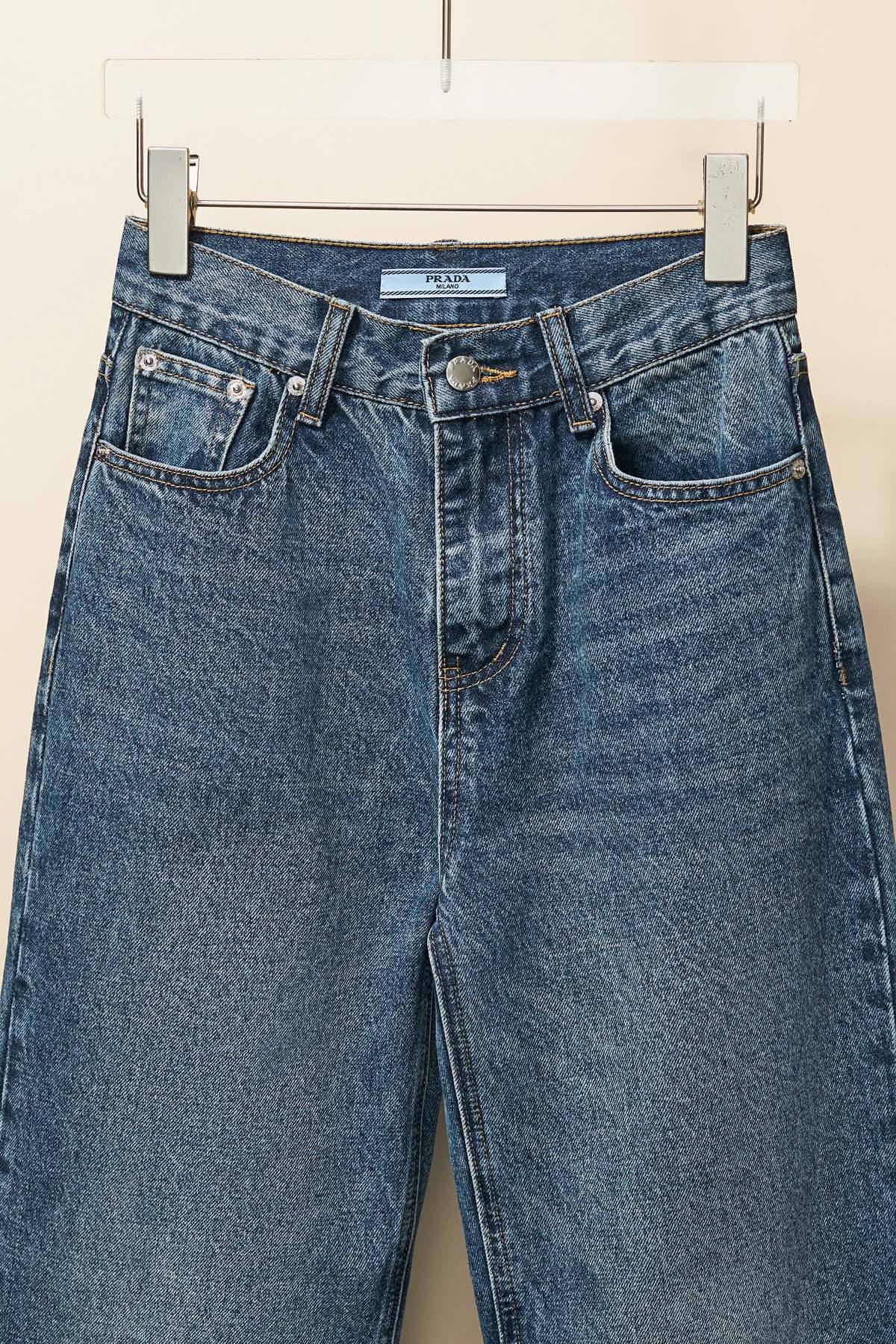 【PRADA  公式旗艦店】プラダ  ジーパン ご好評に付き再入荷！ 241220