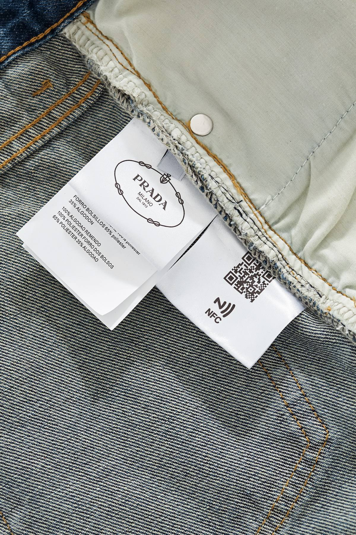 【PRADA  公式旗艦店】プラダ  ジーパン ご好評に付き再入荷！ 241220