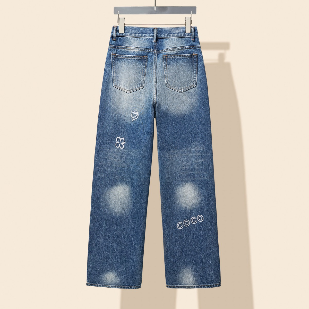 【CHANEL  公式旗艦店】シャネル    ジーパン  ご好評に付き再入荷！ 241220